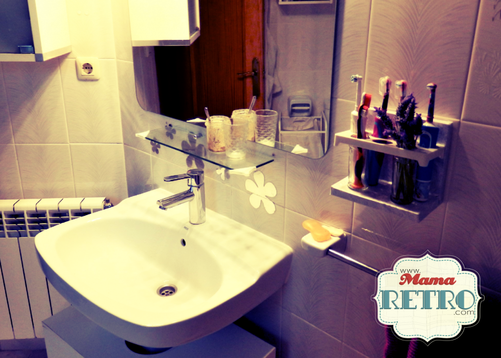Nuestro baño con soporte DIY de cepillos eléctricos