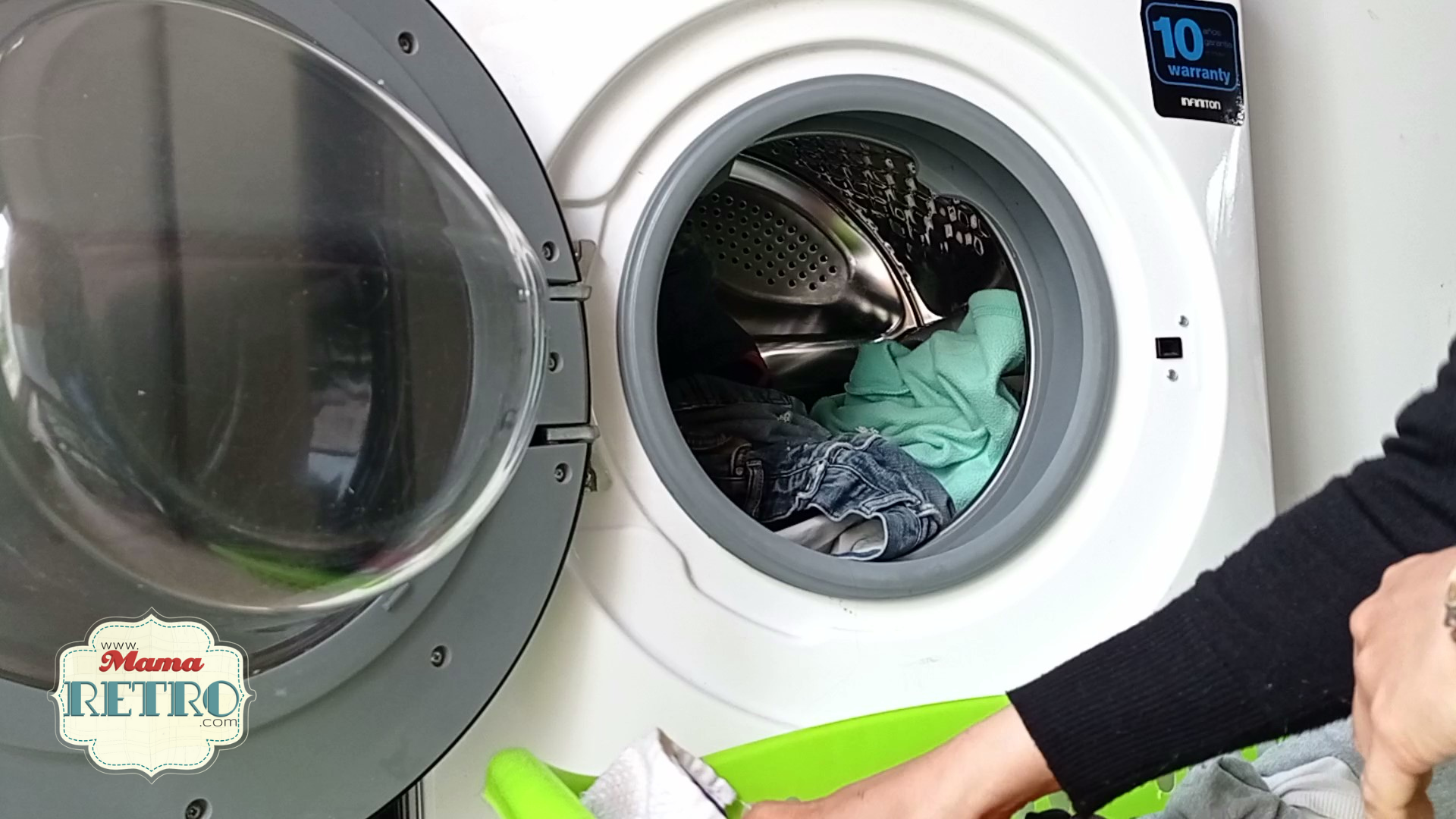 Hacer Detergente de ropa natural con solo 2 ingredientes - MamaRetro